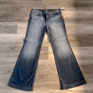 7 For All Mankind Ginger Flare Jean Size 31 in Mila